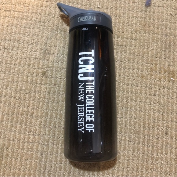 TCNJ CamelBak Waterbottle - Picture 1 of 5